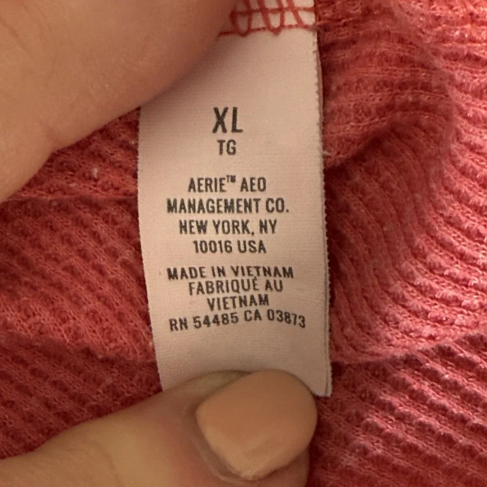 Aerie Henley Top Bella Swan Waffle Knit Twilightcore Red Button Y2K‎ Sz XL - Picture 8 of 8